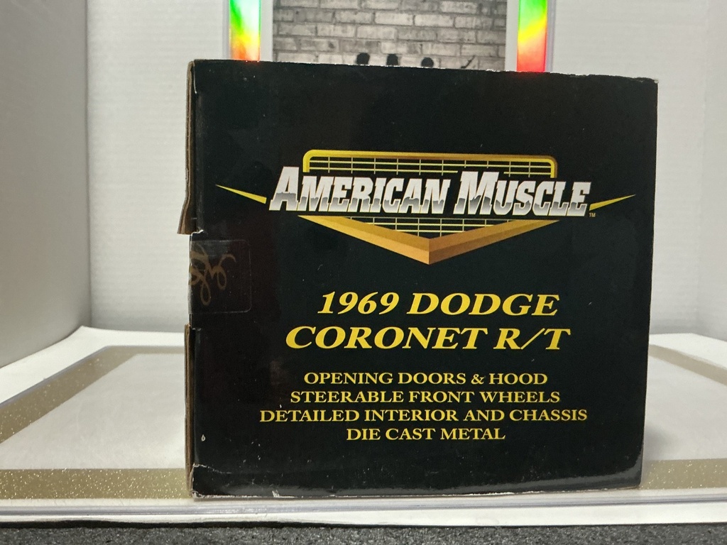 1:18 ERTL AMERICAN MUSCLE 1969 DODGE CORONET R/T image