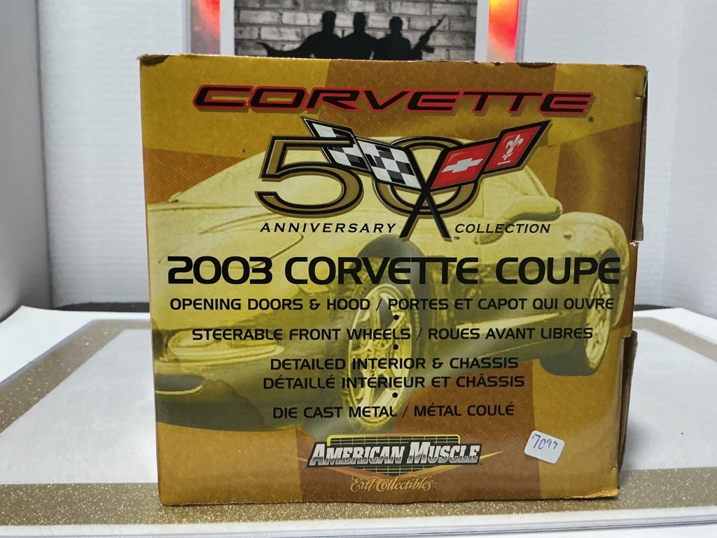 1:18 ERTL AMERICAN MUSCLE 2003 CORVETTE COUPE BLACK ON GRAY image