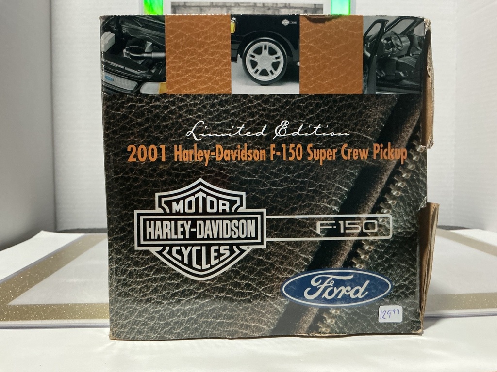 1:18 ERTL HARLEY DAVIDSON MOTORCYCLES - F-150 2001 F-150 SUPER CREW PICKUP image