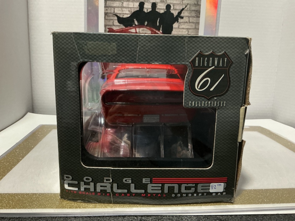 1:18 HIGHWAY 61 DODGE CHALLENGER CONCEPT CAR ORANGE image