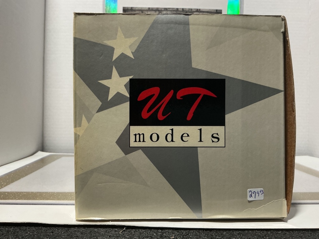 1:18 UT MODELS CHEVROLET IMPALA SS 1996 DARK CHERRY image
