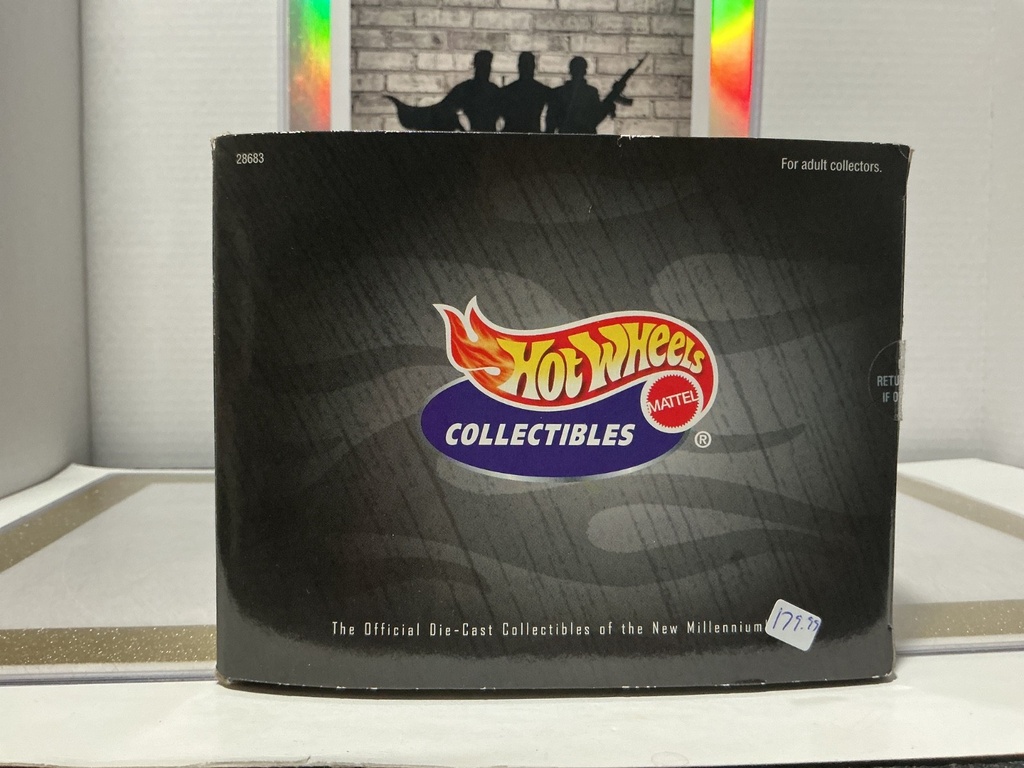 1:18 HOTWHEELS COLLECTIBLES 1969 CORVETTE 427 BLACK ON BLACK image