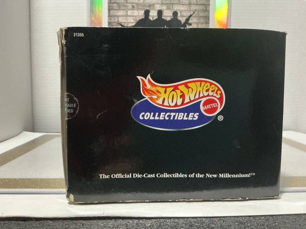 1:18 HOTWHEELS COLLECTIBLES CHEVROLET 1969 CORVETTE ZL1 427 image