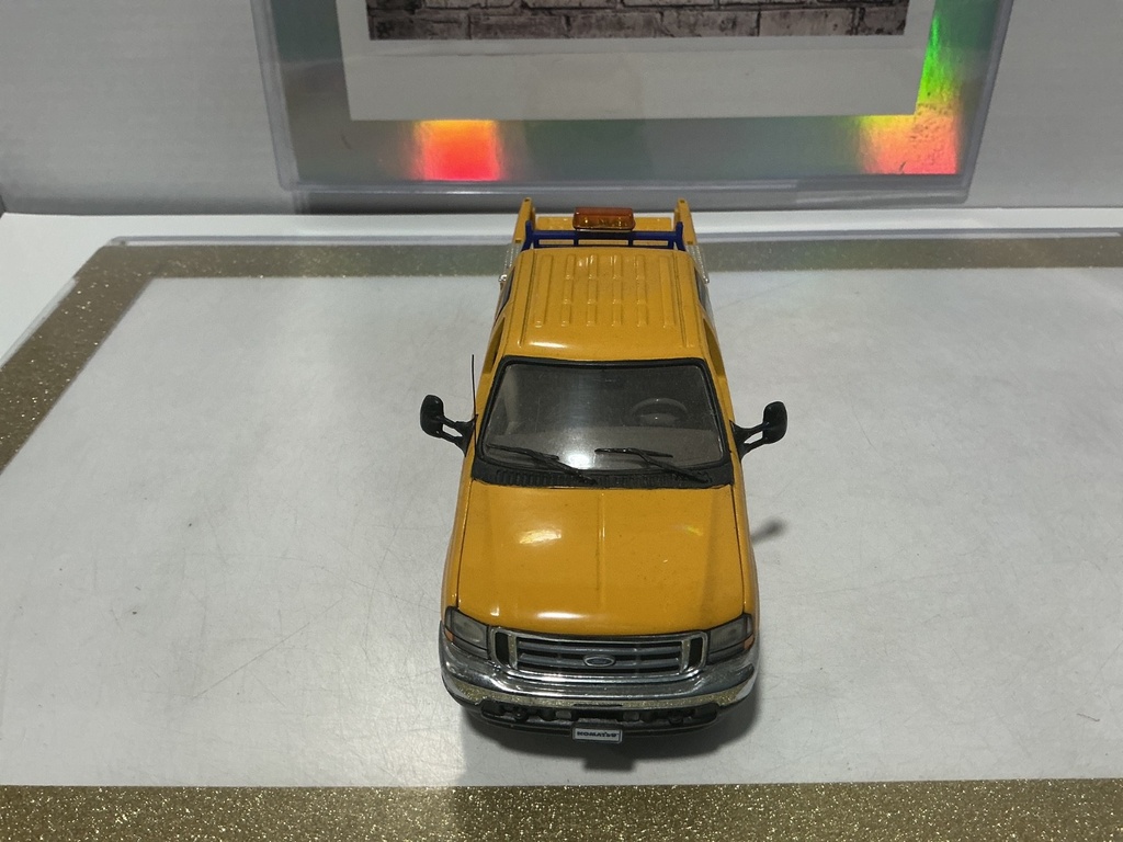 1:34 KOMATSU FORD F250 CREW CAB PICKUP image