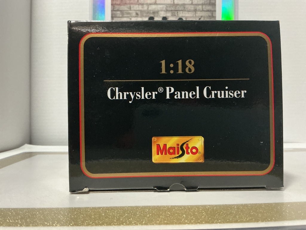 1:18 MAISTO SPECIAL EDITION CHRYSLER PANEL CRUISER image