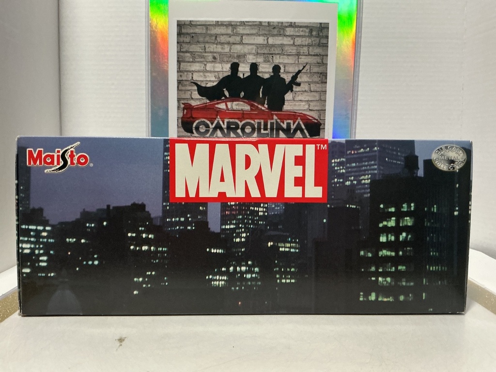 1:18 MAISTO CAPTAIN AMERICA CHEVROLET CORVETTE image