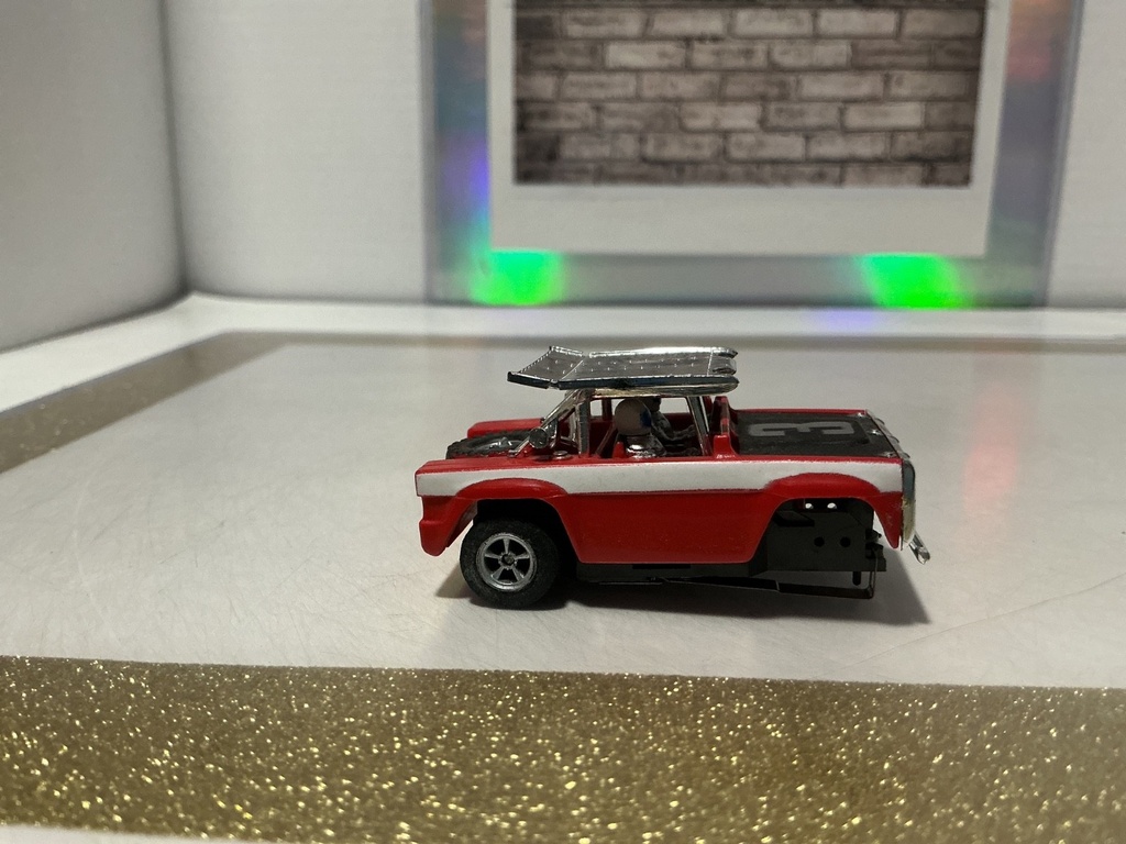 HO SCALE [MISSING FRONT TIRES] AURORA AFX FORD BAJA BRONCO image