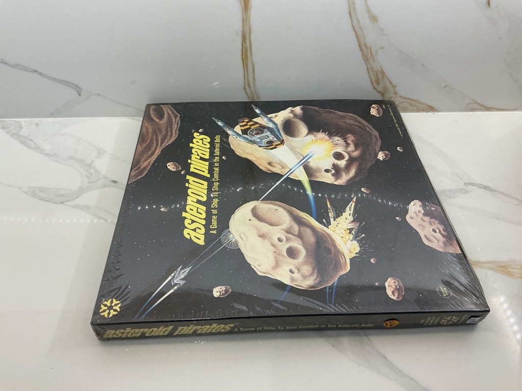 VINTAGE 1981 YAQUINTO - ASTEROID PIRATES A GAME OF SHIP TO SHIP COMBAT image