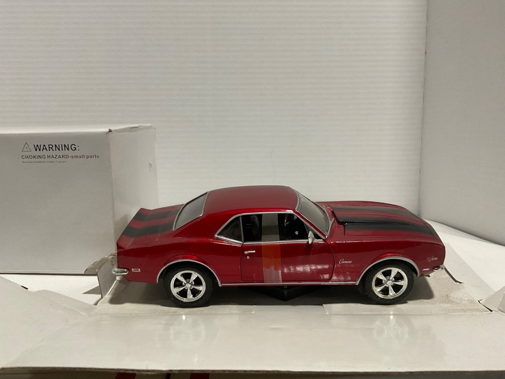 1:24 CAMARO Z/28 #22089 RED/BLACK ON BLACK image