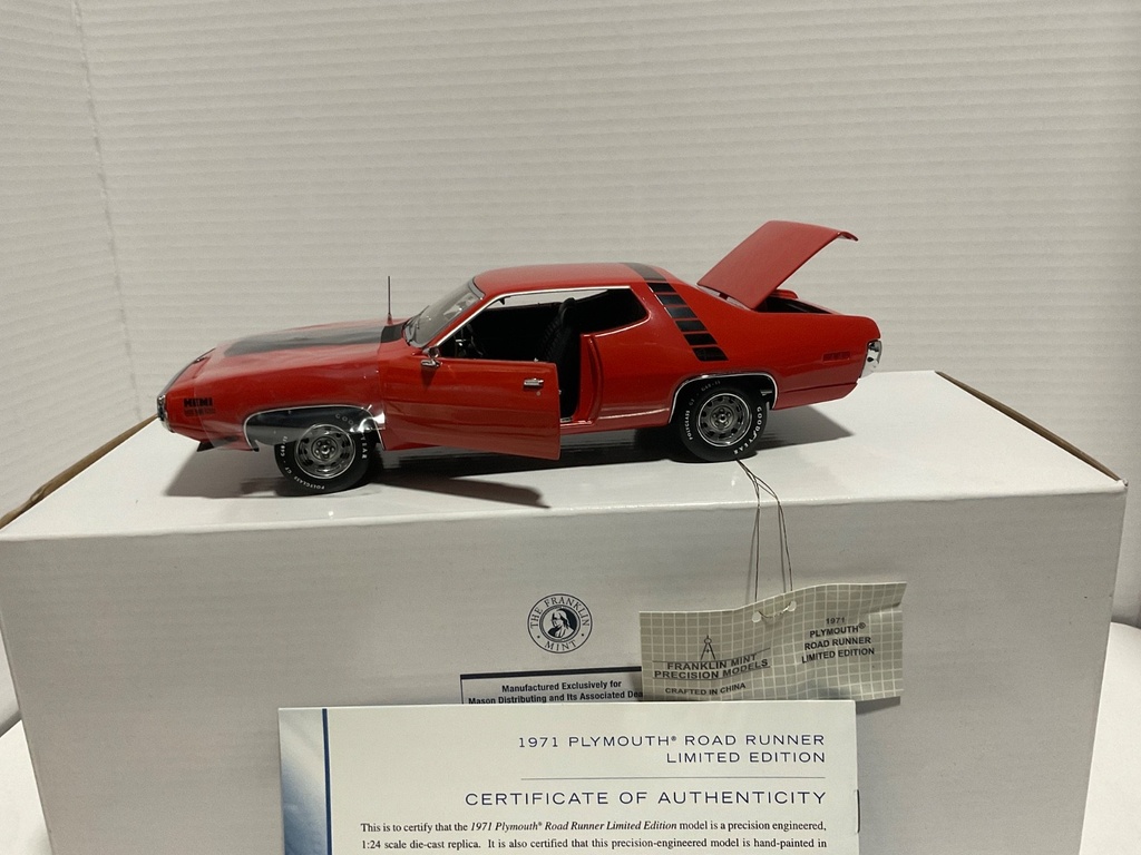 1:24 1971 FRANKLIN MINT 1971 PLYMOUTH ROAD RUNNER LE 426 HEMI *LIGHT RASH image