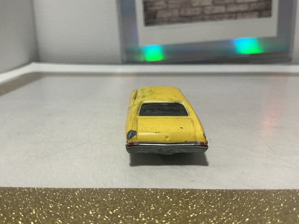 1/64 JOHNNY LIGHTNING 1958 CHEVY CHEVELLE [VINTAGE] image