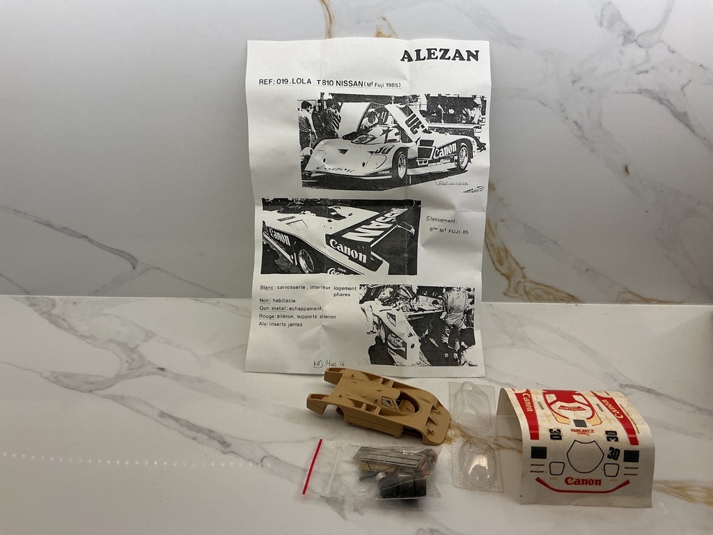 1:43 ALEZAN REF: 019 LOLA T 810 NISSAN MADE IN FRANCE image