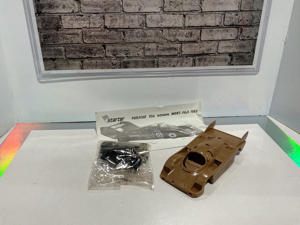 STARTER 1:43 PORSCHE 956 ADVAN MONT FUJI 1983 image