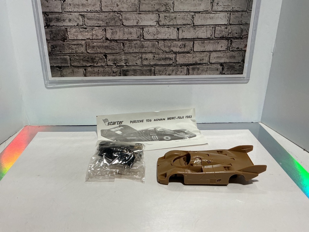 STARTER 1:43 PORSCHE 956 ADVAN MONT FUJI 1983 image
