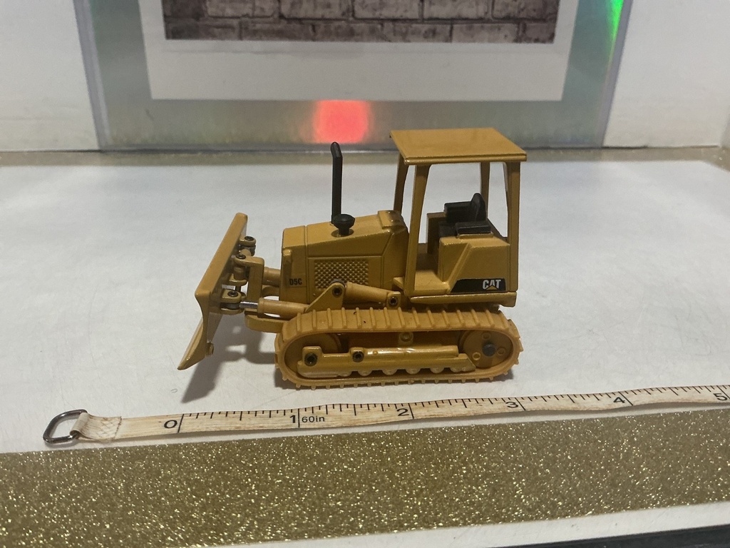 1/50 JOAL BULLDOZER  D5C {no box} image