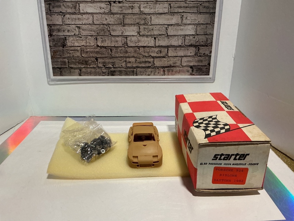 STARTER 1:43 POSCHE 924 RISLONE DAYTONA 1982 image