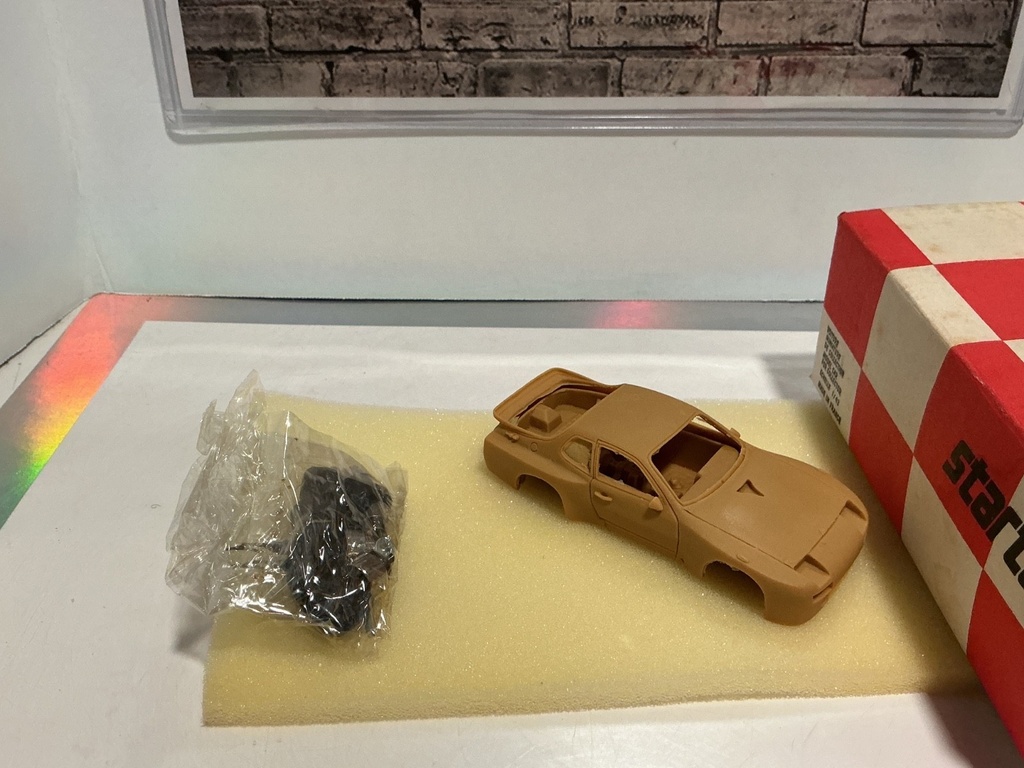 STARTER 1:43 POSCHE 924 RISLONE DAYTONA 1982 image