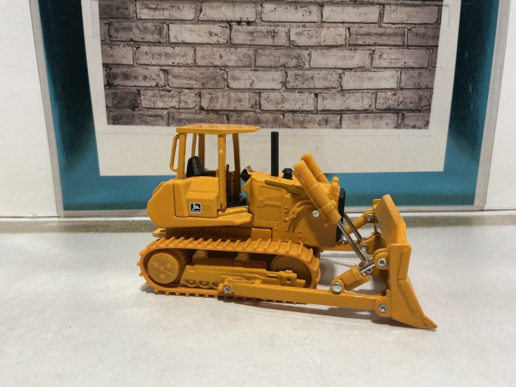 1:50 ERTL JOHN DEERE BULLDOZER  [NO BOX] image