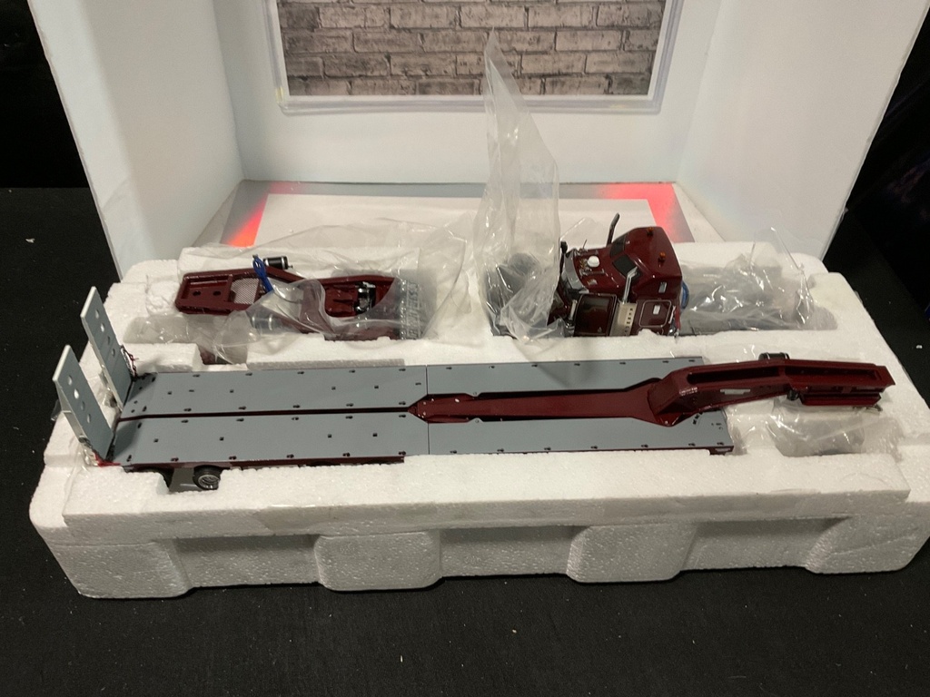 1:50 TWH Drake Kenworth T908 w/Drake 2X8 Dolly, 4x8 Swingwing Trailer T09005 image