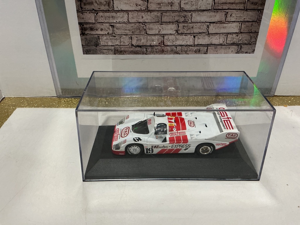 Quartzo 1/43 - Porsche 956 Short Tail "BRUN FATURBO" image