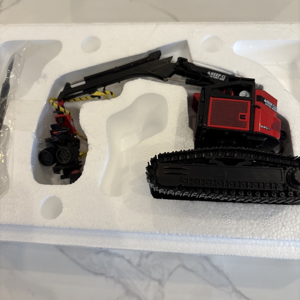 1/50 - VALMET - 445 EXL TRACK HARVESTER W/ VALMET 385 HARVESTING HEAD image