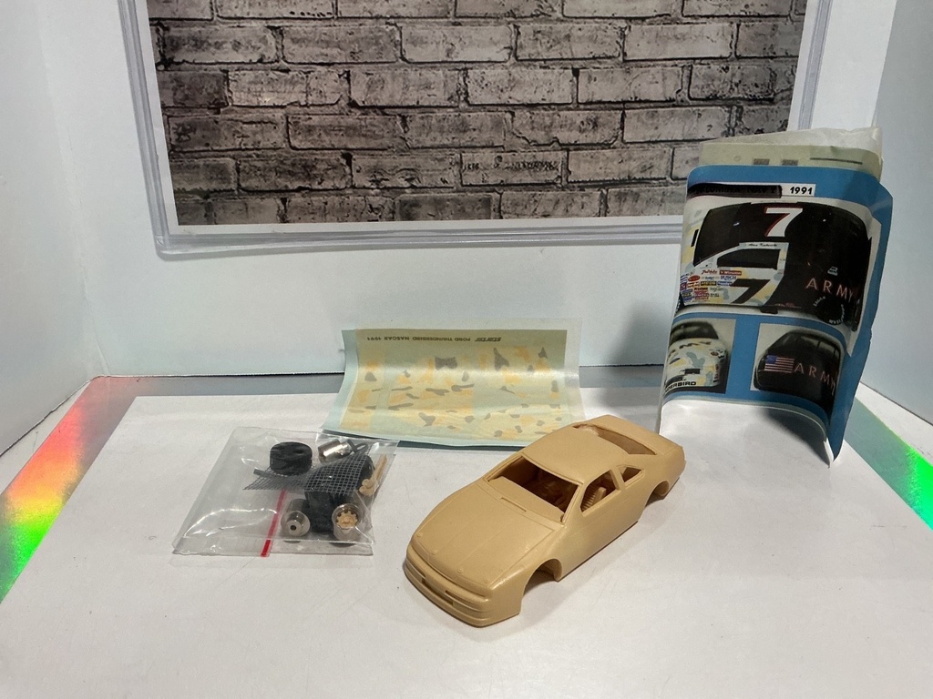 STARTER 1:43 FORD THUNDERBIRD ARMY 500 MILES DAYTONA NASCAR 1991 image