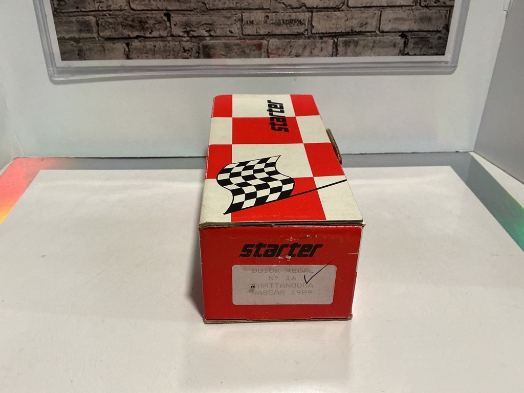 STARTER 1:43 BUICK REGAL CHATTANOOGA NASCAR 1989 image