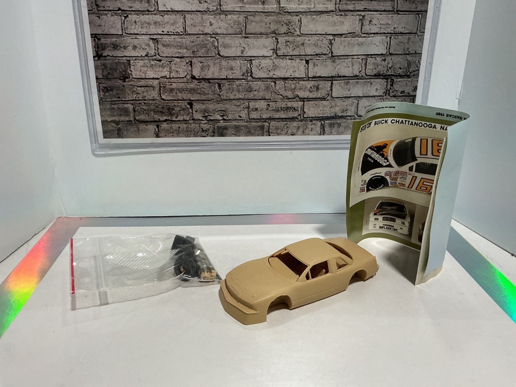 STARTER 1:43 BUICK REGAL CHATTANOOGA NASCAR 1989 image