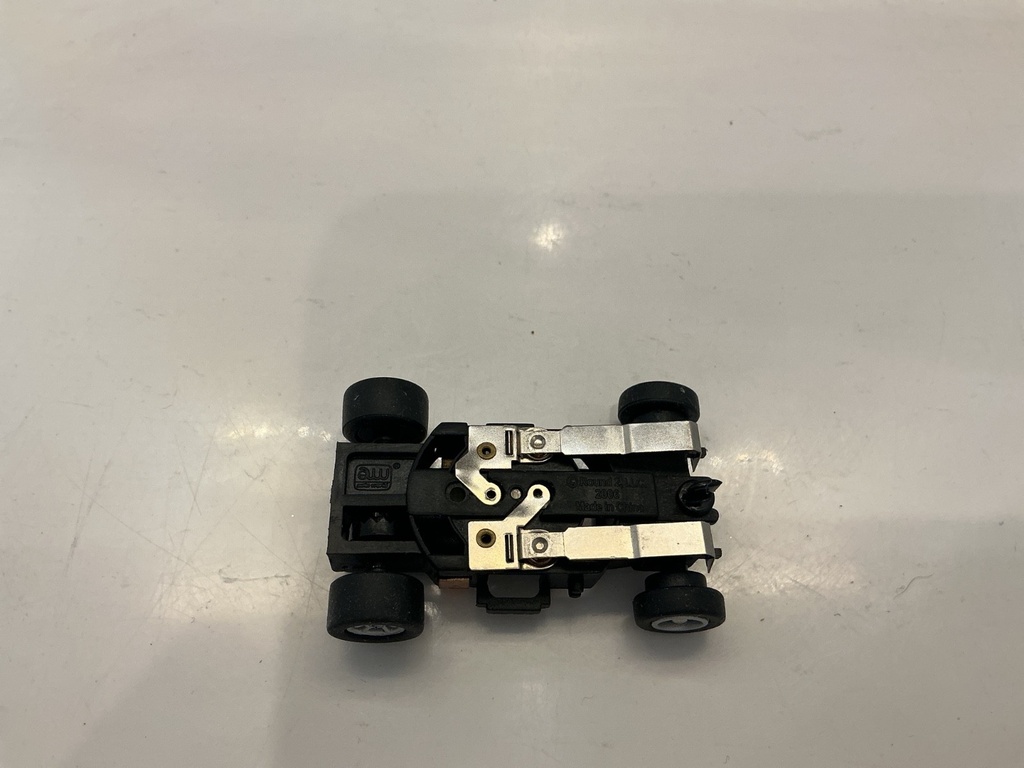 HO SLOT CAR COMPLETE RUNNING CHASSIS VARIOUS BRANDS SEE PICTURES image