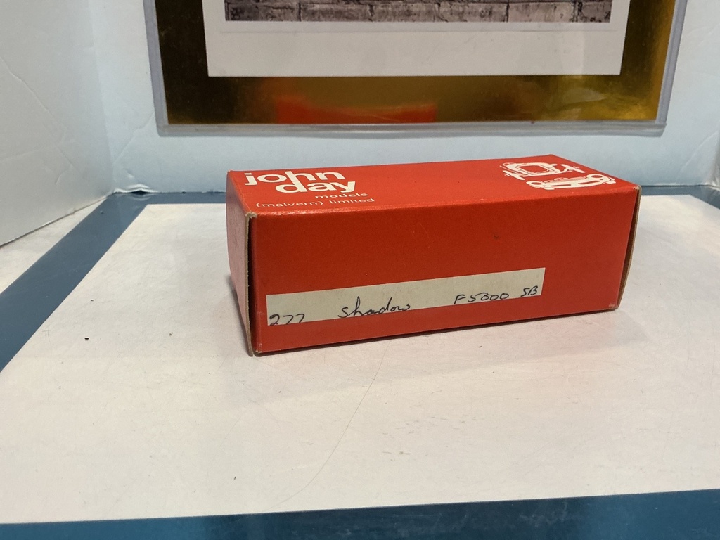1/43 UNBUILT JOHN DAY SHADOW 5000 image