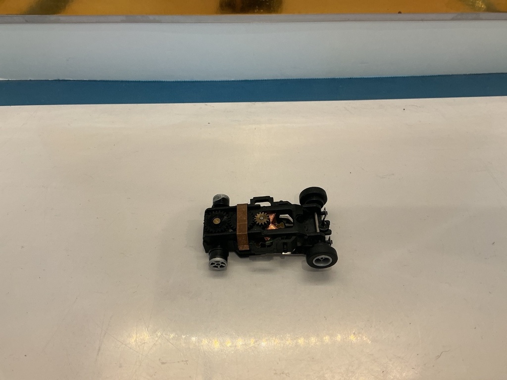 HO SLOT CAR COMPLETE RUNNING CHASSIS VARIOUS BRANDS SEE PICTURES image