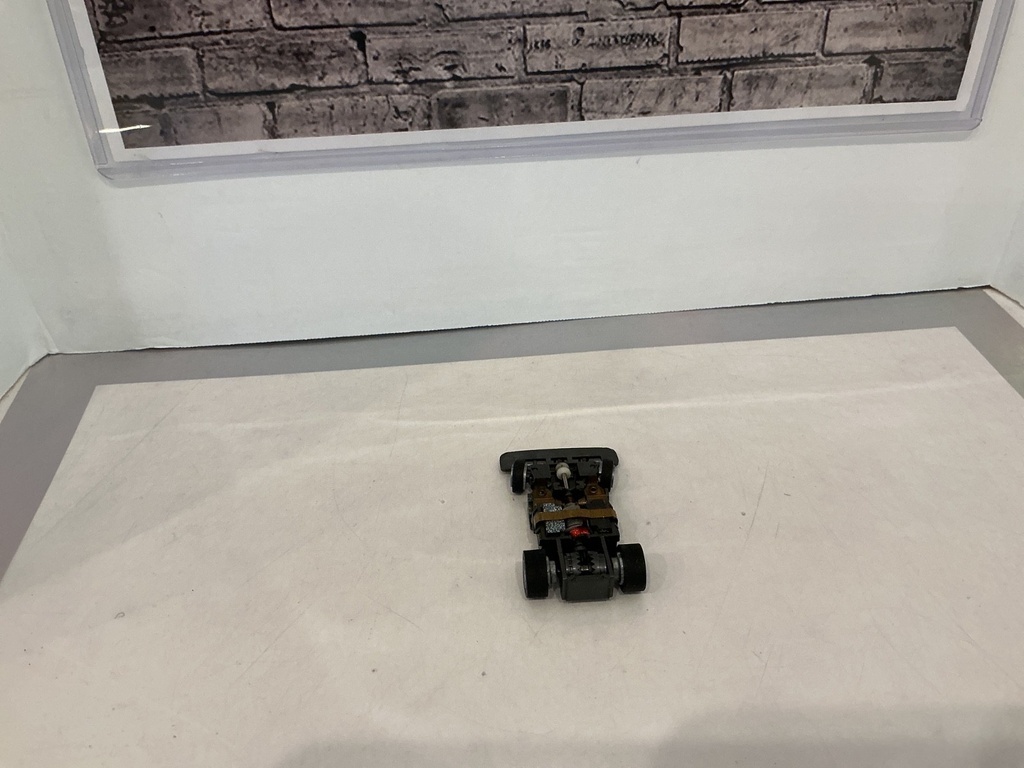 HO SLOT CAR COMPLETE RUNNING CHASSIS VARIOUS BRANDS SEE PICTURES image