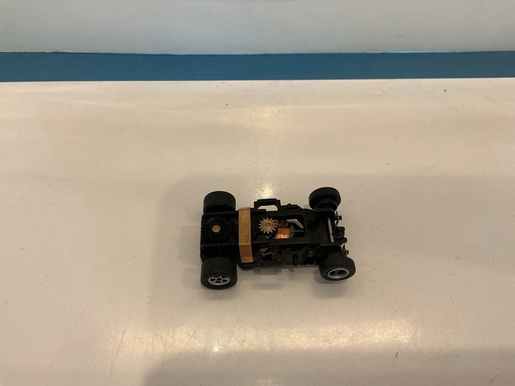 HO SLOT CAR COMPLETE RUNNING CHASSIS VARIOUS BRANDS SEE PICTURES image