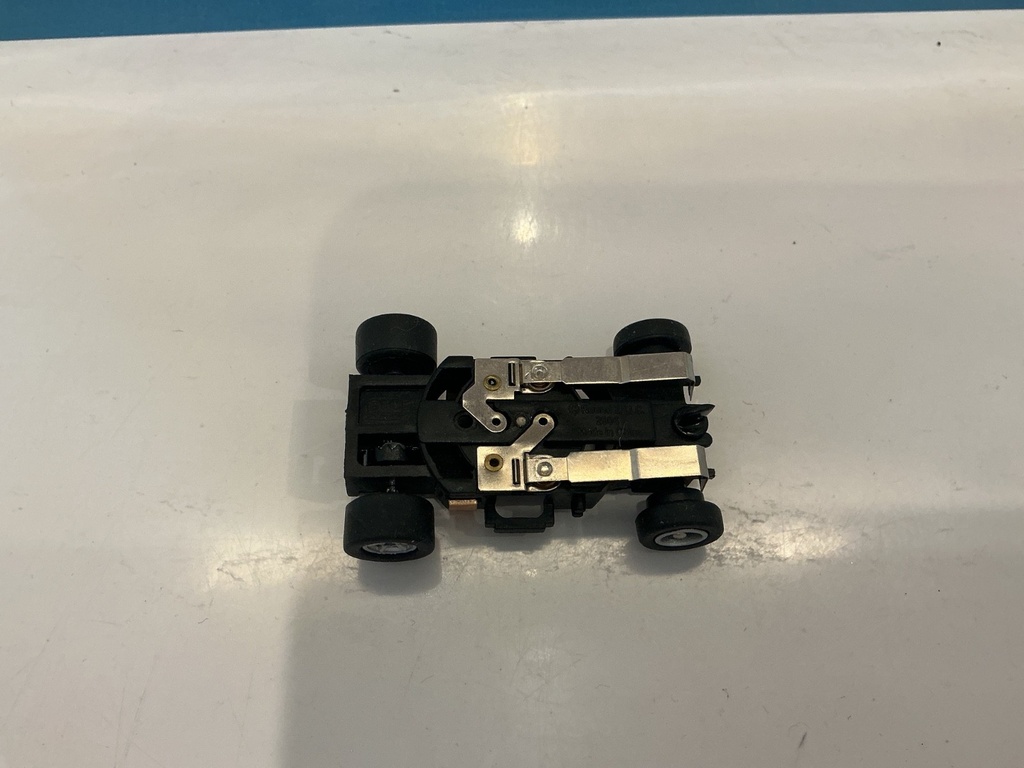 HO SLOT CAR COMPLETE RUNNING CHASSIS VARIOUS BRANDS SEE PICTURES image