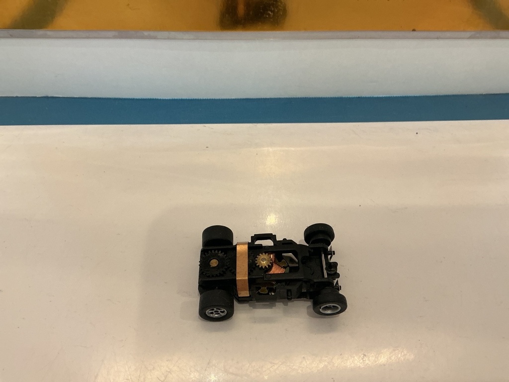 HO SLOT CAR COMPLETE RUNNING CHASSIS VARIOUS BRANDS SEE PICTURES image