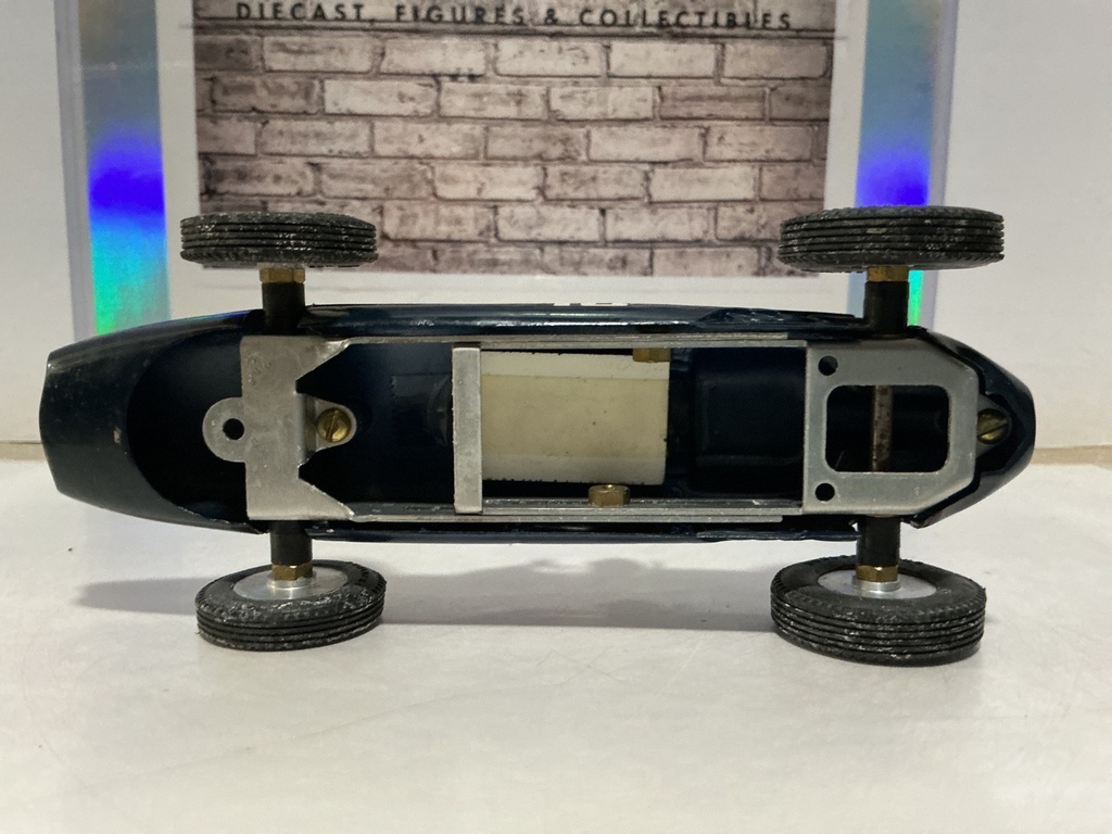 Lola V8 Climax F1 Slot Car image