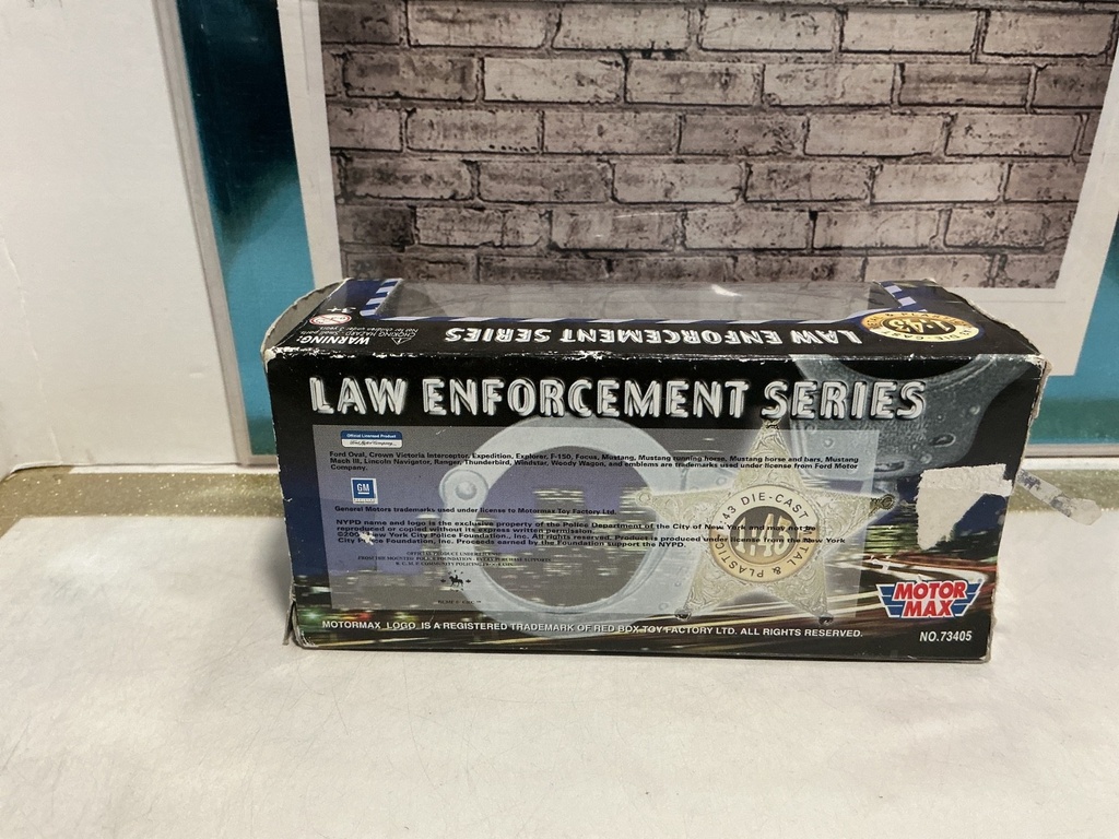 1/43 MOTORMAX - LAW ENFORCEMENT SERIES/SECRET SERVICE - Ford Crown Victoria image