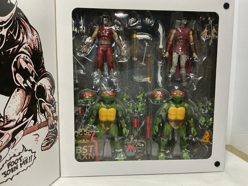BST AXN - EASTMAN & LAIRD’S TEENAGE MUTANT NINJA TURTLES 4 PACK ACTION FIGURES image
