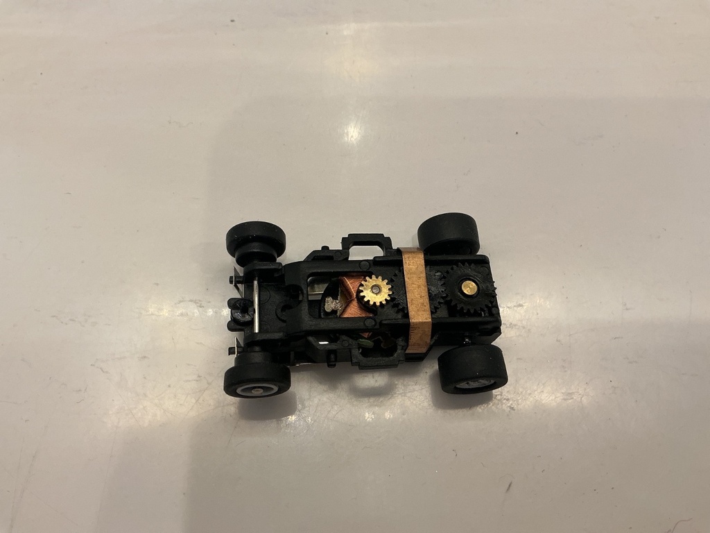 HO SLOT CAR COMPLETE RUNNING CHASSIS VARIOUS BRANDS SEE PICTURES image