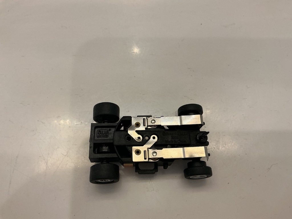 HO SLOT CAR COMPLETE RUNNING CHASSIS VARIOUS BRANDS SEE PICTURES image