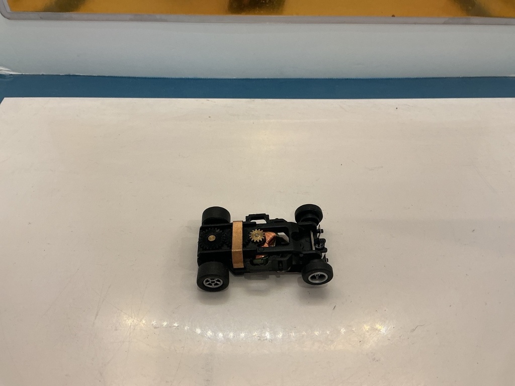 HO SLOT CAR COMPLETE RUNNING CHASSIS VARIOUS BRANDS SEE PICTURES image