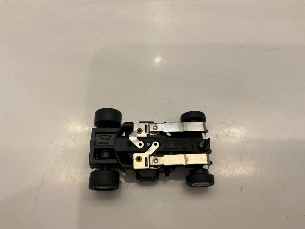 HO SLOT CAR COMPLETE RUNNING CHASSIS VARIOUS BRANDS SEE PICTURES image