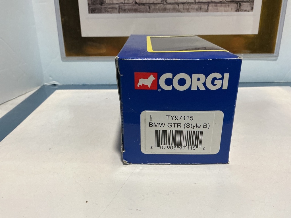 1/43 CORGI BMW GTR STYLE B image