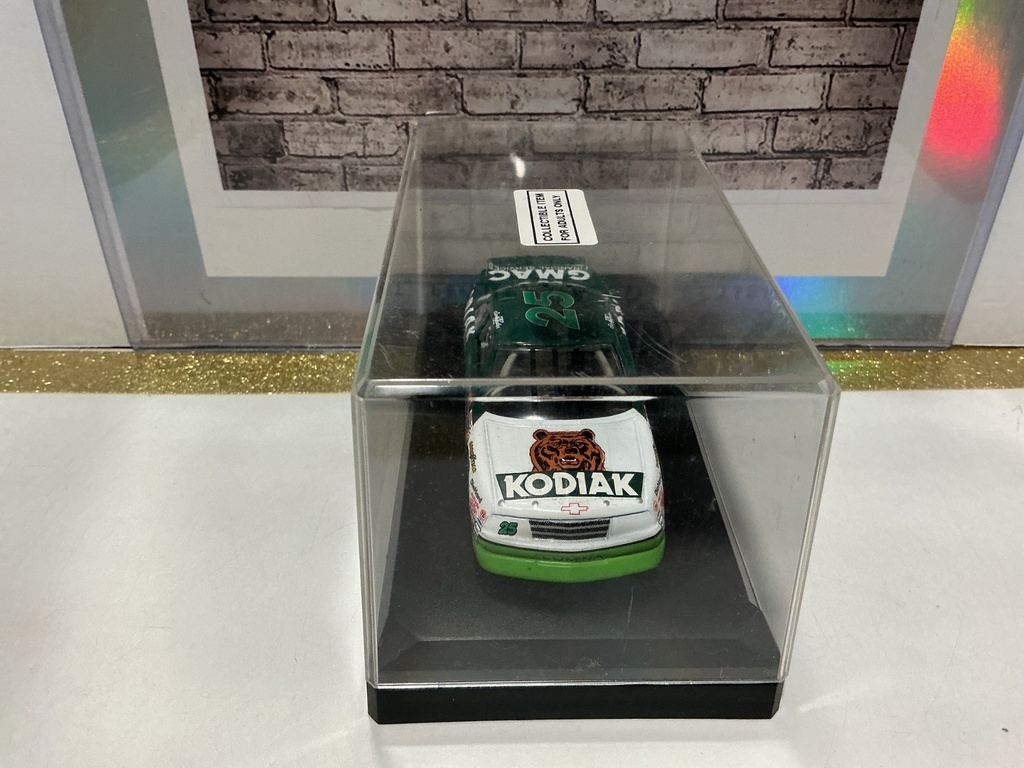 1/43 Chevy Lumina Kodiak - #25 Ken Schrader Nascar image
