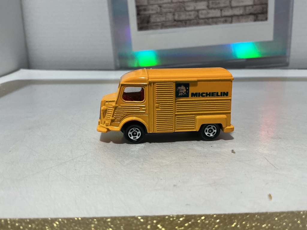 1/71 TOMICA - CITROEN H TRUCK 1979 MADE IN JAPAN [DAMAGED BOX] image
