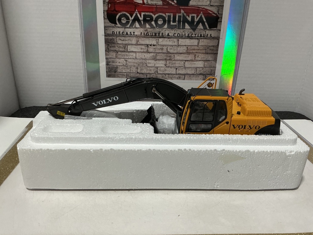 1:35 VOLVO EC290B HYDRAULIC CRAWLER EXCAVATOR image
