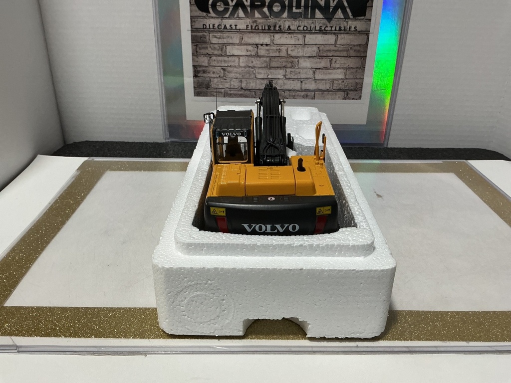 1:35 VOLVO EC290B HYDRAULIC CRAWLER EXCAVATOR image
