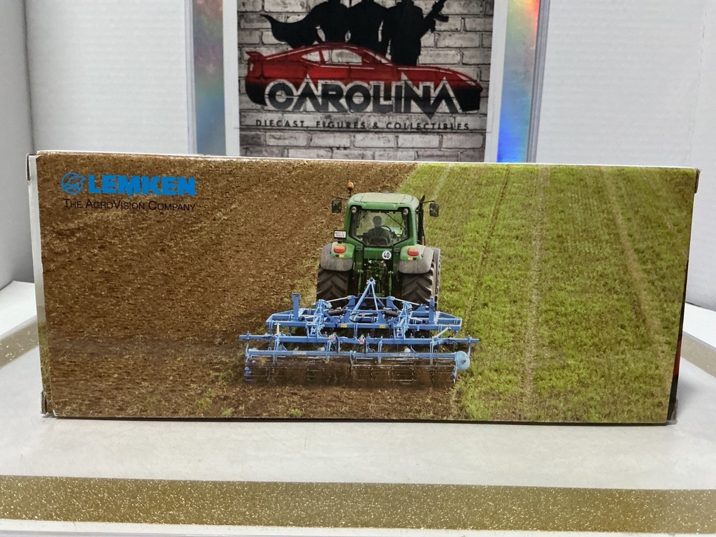 1/32 LEMKEN INTENSIVE CULTIVATOR KARAT 9/400 K [DISPLAYED/DAMAGED] image