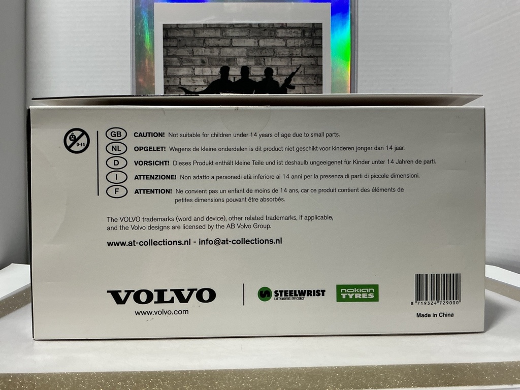 1/32 AT COLLECTIONS VOLVO EWR150E STEELWRIST TILTROTATOR AND NOKIAN TYRES #2 image