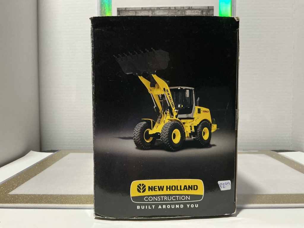 1/32 ROS - NEW HOLLAND D180 CRAWLER DOZER image